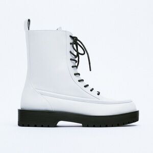 NWT. Zara White Leather Laced Ankle Boots with Contrasting Sole. Size 8.